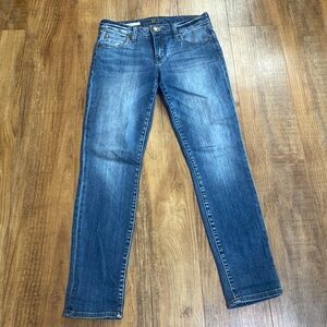 Kut from the Kloth medium wash Catherine boyfriend jeans size 0